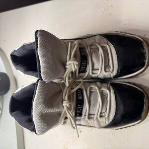 Concord 11s